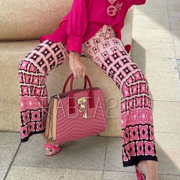LAST 1! 🔥ZARA GEOMETRIC PRINTED PANTS - Picture 3 of 12